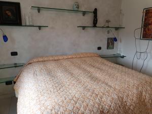 Posteľ alebo postele v izbe v ubytovaní SESTRI Villa Vignolo with POOL