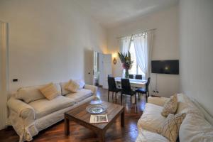 Część wypoczynkowa w obiekcie Rome Luxury House - The House
