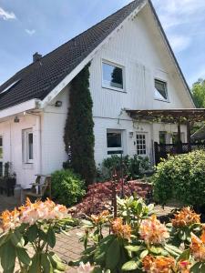 Κήπος έξω από το Heimatliebe Fewo bei Stralsund