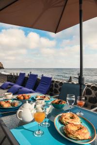 Gallery image of Serenity Blue (Cave house) in Akrotiri +48 photos