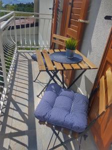 Balkón nebo terasa v ubytování Apartman Luka