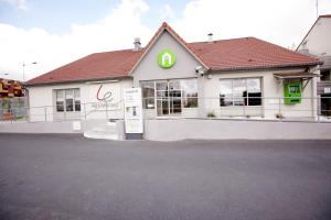 Certifikát, hodnocení, plakát nebo jiný dokument vystavený v ubytování Campanile Gueret