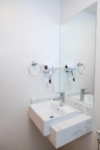 Kupaonica u objektu Leblon Design Hotel Još 37 fotografija