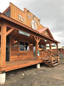 山林小屋所在大楼