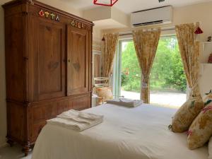 A bed or beds in a room at the green home