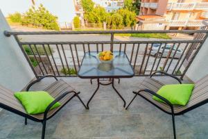 Balkón nebo terasa v ubytování Apartmani Afterglow