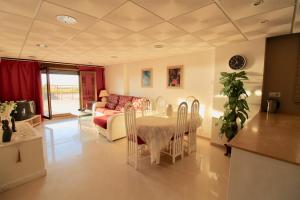 Posezení v ubytování Appartement Salou LOCARMAR - Toni Brusseles