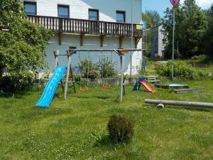 Foto de la galería de Zehrermühle Campinghütte en Schönberg