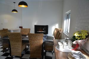 A seating area at Blue Castle House