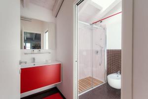 Et badeværelse på Como Lake & Mountain + 37 billeder