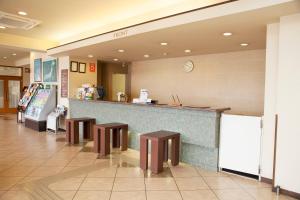 Hotel Route-Inn Kawaguchiko tesisinde lobi veya resepsiyon alanı