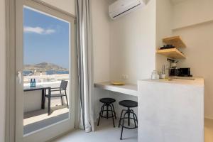 Gallery image of Peven Suites in Naousa