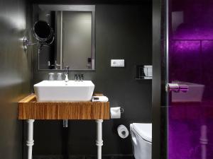 Kúpeľňa v ubytovaní The ICON Hotel & Lounge