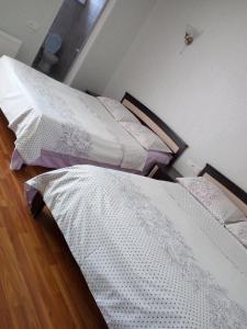 Voodi või voodid majutusasutuse Small guest house toas