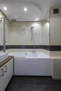 Kúpeľňa v ubytovaní ORION Downtown Apartment by PinPoint