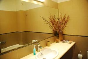 Imagen de la galería de LESSIOTI APARTMENTS, en Metana