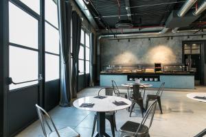 Restauracja lub miejsce do jedzenia w obiekcie J24 Hotel Milano