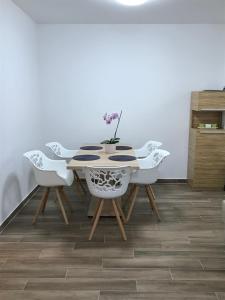 Fotografie z fotogalerie ubytování Apartmani Matea v destinaci Cres