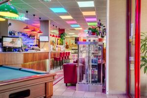 Fotografie z fotogalerie ubytování Hôtel Siatel Besançon Chateaufarine v destinaci Besançon