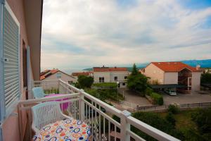Balkón alebo terasa v ubytovaní Apartments and Rooms Njivice