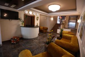 Posezení v ubytování British Hotel Pogradec
