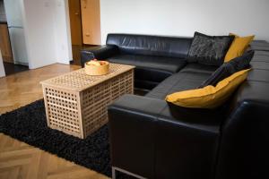 Posezení v ubytování Apartment Poruba STREET VIEW