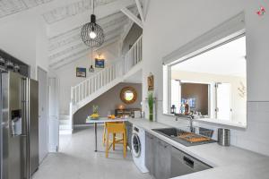 Kuchyň nebo kuchyňský kout v ubytování Farniente au soleil..