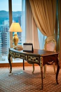 Posezení v ubytování Regal Hongkong Hotel