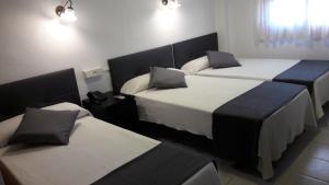 Gallery image of Hotel Portugal in Lepe +49 photos