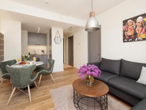 Χώρος καθιστικού στο One Apartments