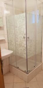 Bilik mandi di Apartments Adriasol +54 gambar