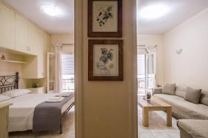 Postel nebo postele na pokoji v ubytování Beautiful Corfu City Apartment