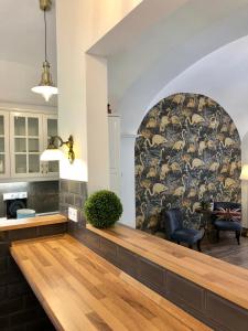 A seating area at Frank Apartman Deluxe