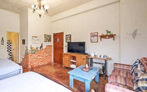 Μια τηλεόραση ή/και κέντρο ψυχαγωγίας στο Remis villa