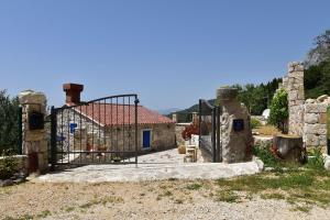 Budova, v ktorej sa vila nachádza
