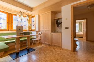 Kuchyň nebo kuchyňský kout v ubytování Residence Grüne Laterne - Lanterna Verde