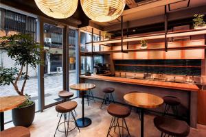 Restoran atau tempat lain untuk makan di eph TAKAYAMA