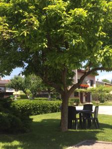 Vonkajšia záhrada v ubytovaní Apartman studio SONAS 3 with free private parking