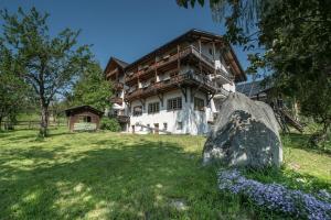 Gallery image of Hotel Ucliva in Waltensburg