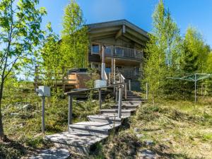 Κήπος έξω από το Holiday Home Villa pyöriäinen by Interhome