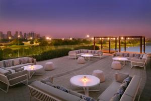 Bazén v ubytování Vida Emirates Hills nebo v jeho okolí