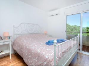 Posteľ alebo postele v izbe v ubytovaní Apartment Nautic II by Interhome