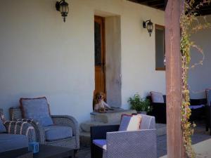 Posezení v ubytování L'Ancien Presbytère Chambres D'hote ou Gite