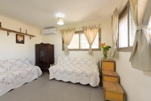 Gallery image of Hemdat Nefesh Eitan in Eitan