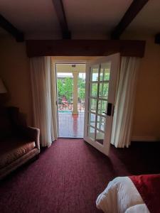 Posezení v ubytování La Posada Hotel