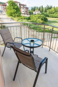 A balcony or terrace at Apartment Petya