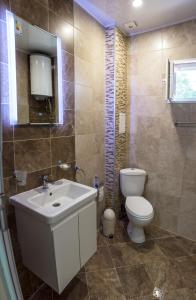 A bathroom at Apartment Petya