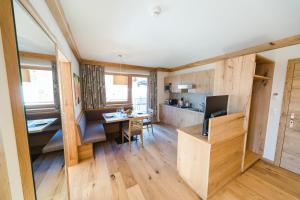 Kuchyňa alebo kuchynka v ubytovaní Hotel Giessenbach