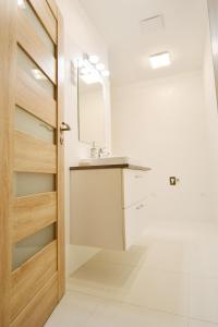 A bathroom at Moment Apartments