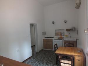 A kitchen or kitchenette at Villa Mattera